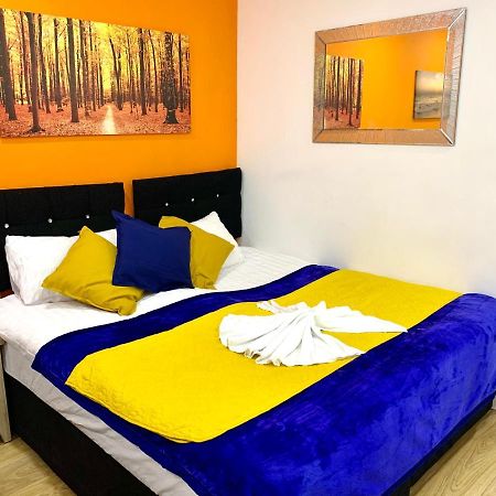 London 2 Bedroom Apartment, Kitchen, Reception And Private Garden Экстерьер фото