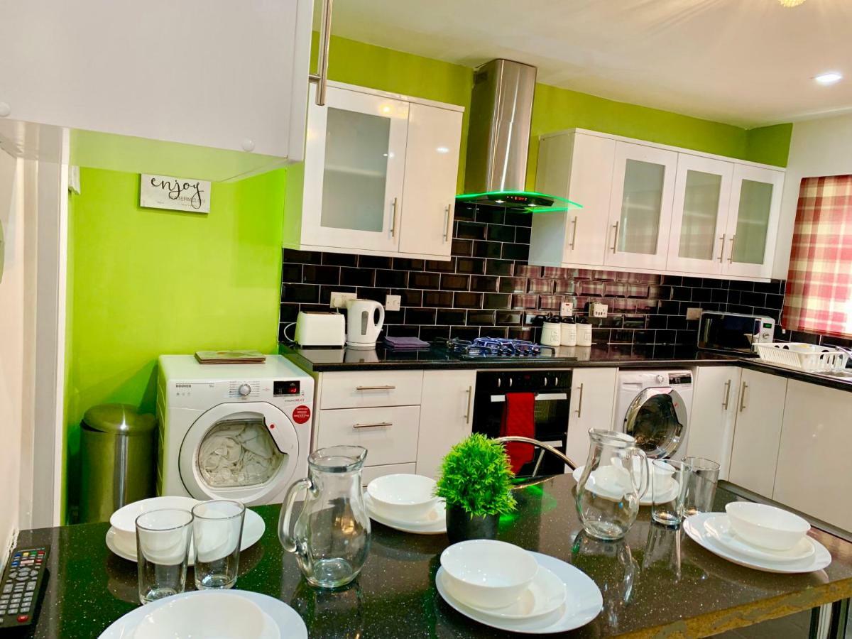 London 2 Bedroom Apartment, Kitchen, Reception And Private Garden Экстерьер фото