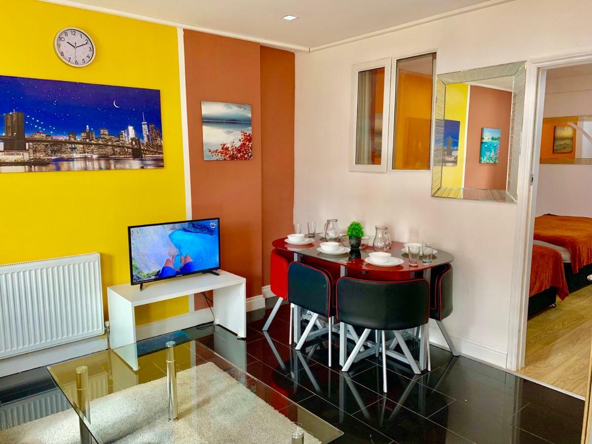 London 2 Bedroom Apartment, Kitchen, Reception And Private Garden Экстерьер фото