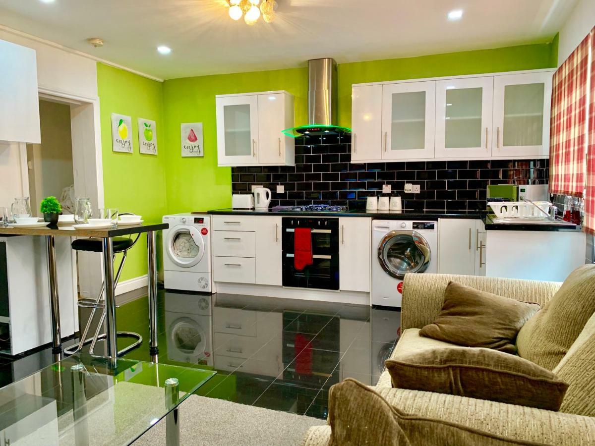 London 2 Bedroom Apartment, Kitchen, Reception And Private Garden Экстерьер фото