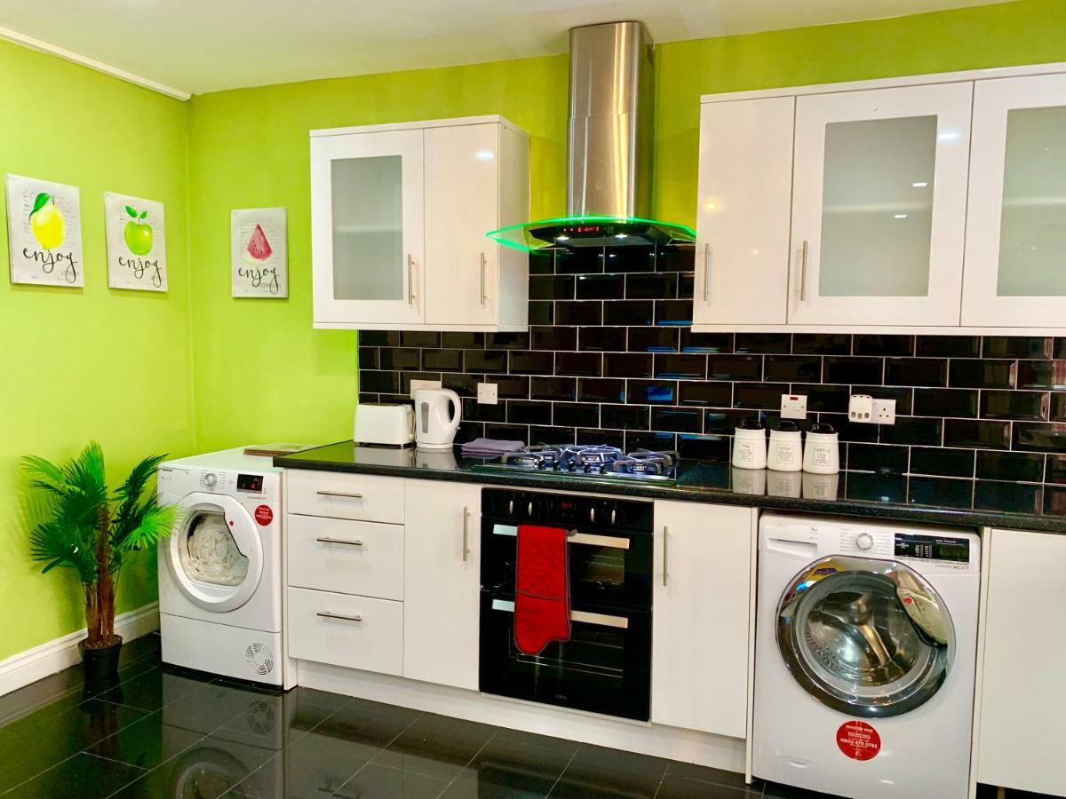 London 2 Bedroom Apartment, Kitchen, Reception And Private Garden Экстерьер фото
